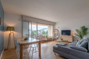 Spacious T3 apartment with a balcony near the old town